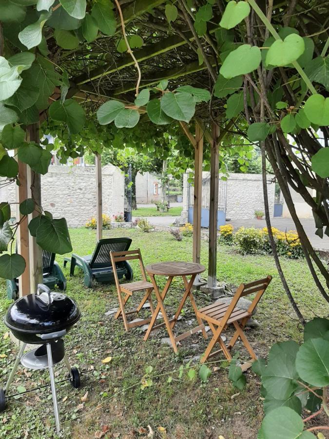 Bel Appartement Renove Dans Maison Bigourdane Pouzac ภายนอก รูปภาพ